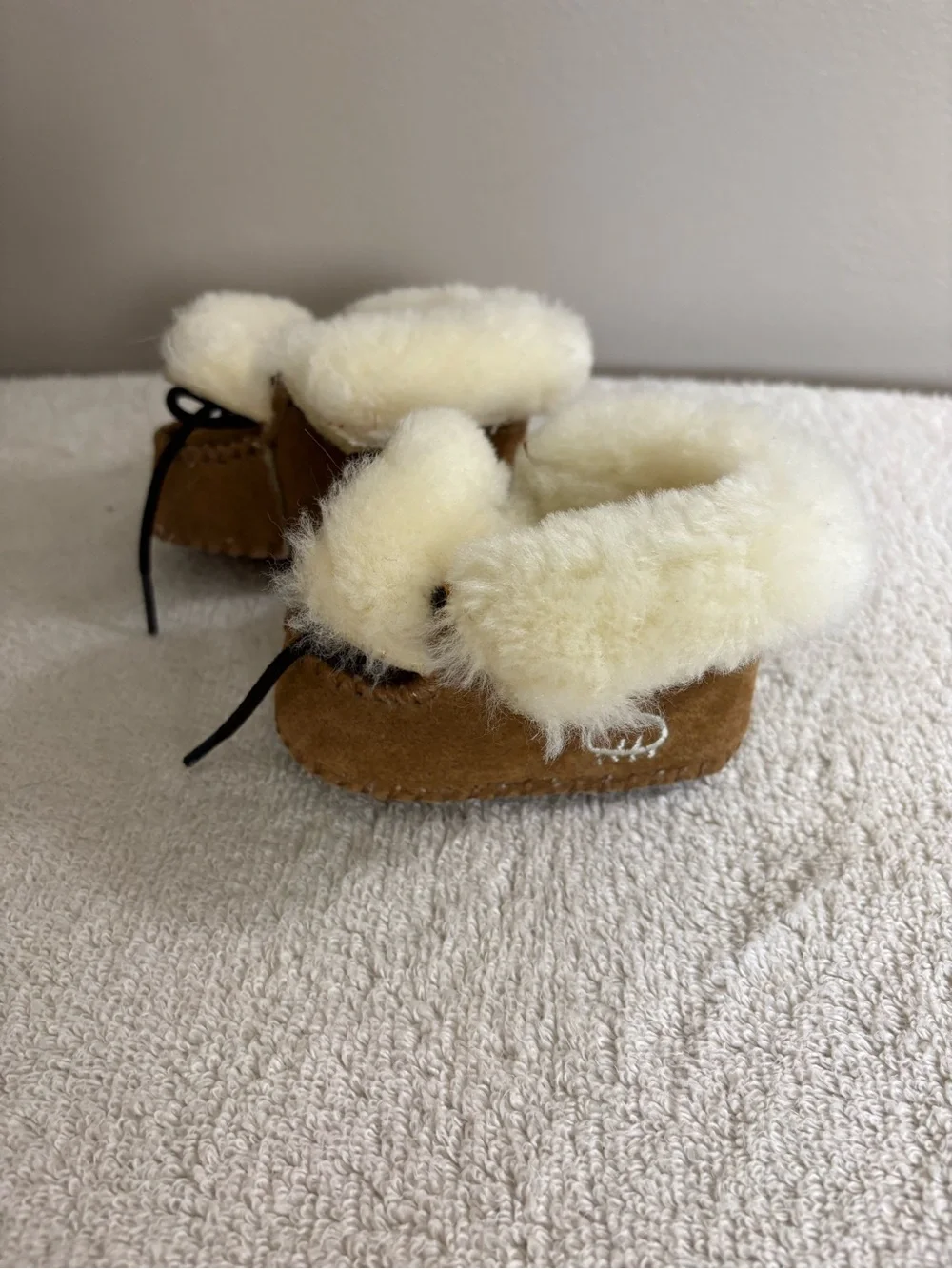 BABY Infant SHEEPSKIN Sheep Shearling WOOL Lined BOOTIES